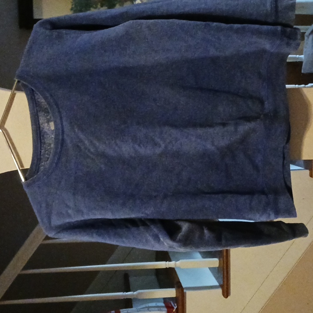 Women's crew neck sweater